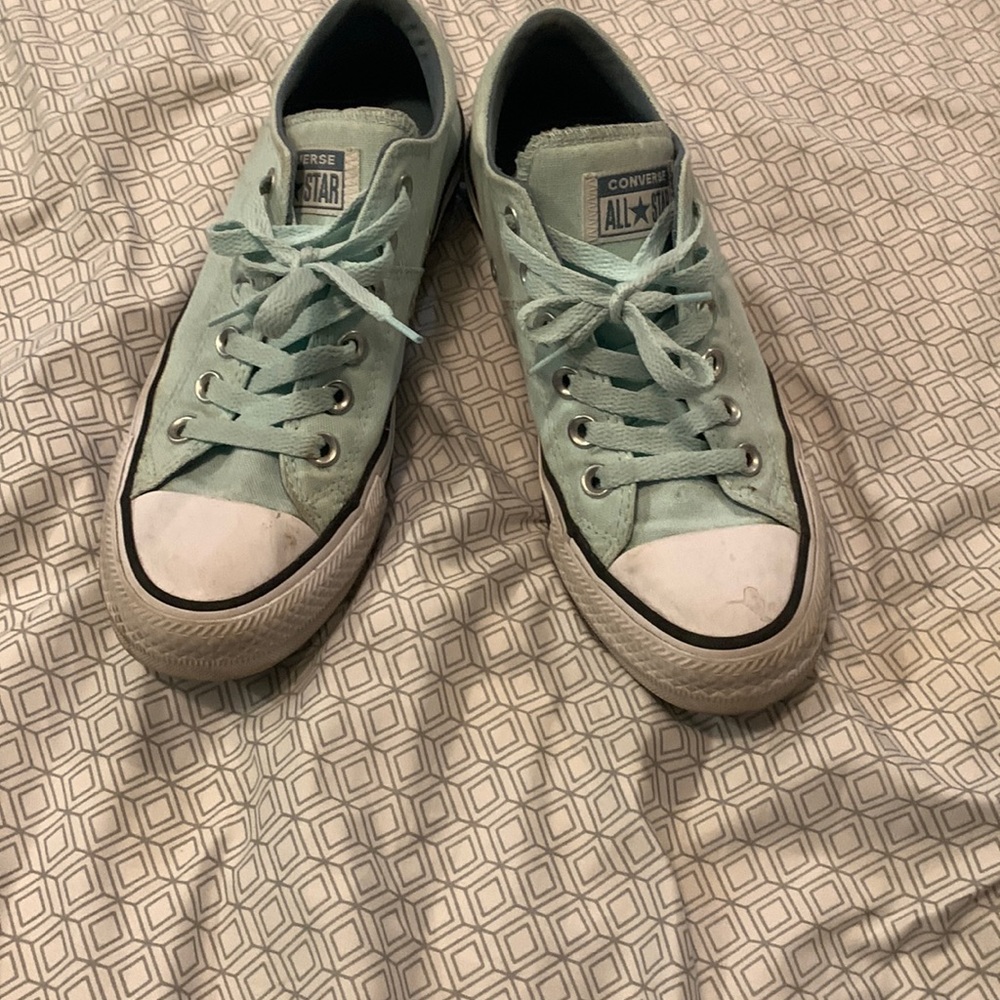 Low rise teal converse